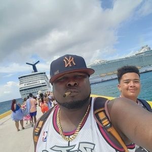 Meet your Posher, Mark